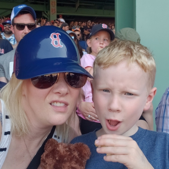 Meet your Posher, Leslie - Picture 5 of 5